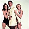 L'Homme au pistolet d'or : photo Britt Ekland, Guy Hamilton, Ian Fleming, Maud Adams, Roger Moore