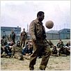 A nous la victoire : photo John Huston, Pelé
