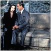 La Famille Addams : photo Anjelica Huston, Barry Sonnenfeld, Raul Julia