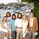Cavemen : photo Bill English, Dash Mihok, John Heard, Kaitlin Doubleday, Nick Kroll