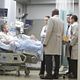 <b>Hugh Laurie, Jesse Spencer, Olivia Wilde, Omar Epps, Peter Jacobson</b> Photo : Dr House (Docteur House)