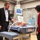<b>Charlyne Yi, Hugh Laurie</b> Photo : Dr House (Docteur House)