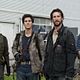 <b>Drew Roy, Mpho Koaho, Noah Wyle, Peter Shinkoda</b> Photo : Falling Skies