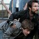 Falling Skies : photo Connor Jessup, Noah Wyle
