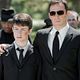 <b>Dylan Minnette, Jason Isaacs</b> Photo : Awake