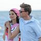 <b>Greg Kinnear, Katie Holmes</b> Photo : Les Kennedy