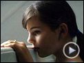 Les Mains en l'air Bande-annonce VF