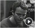 Les Poings dans les poches Extrait vidéo VO