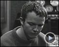 Photo : Les Poings dans les poches Extrait vidéo VO