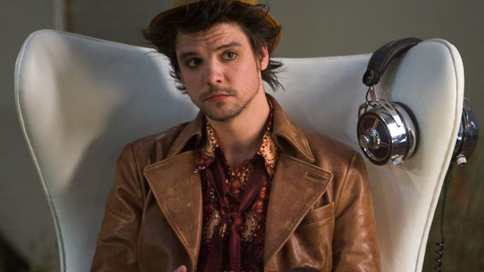 Andrew Lee-Potts  Photos de ses...