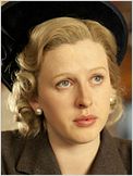Alexandra Roach