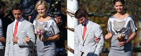 Katie Holmes, Anna Paquin, et Elijah Wood jouent les "Romantics"