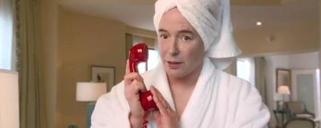 Matthew Broderick reprend le rôle de "Ferris Bueller"... pour une pub [VIDEO]