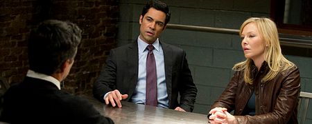 Audiences+US%3a+%22New+York+Unit%c3%a9+Sp%c3%a9ciale%22+en+tr%c3%a8s+grand+danger...