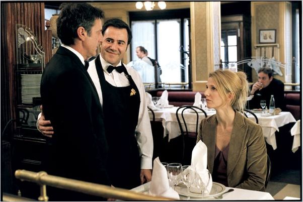 http://images.allocine.fr/r_640_600/b_1_d6d6d6/medias/nmedia/18/35/16/46/18365879.jpg