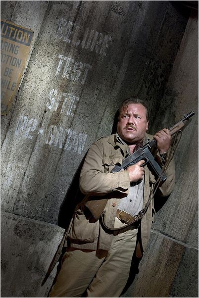 Indiana Jones et le Royaume du Crâne de Cristal : photo Ray Winstone, Steven Spielberg