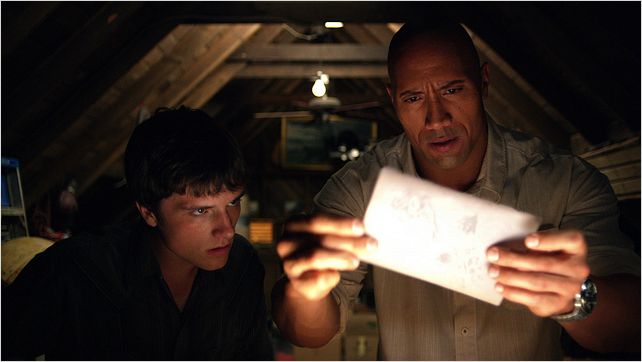 Voyage au centre de la Terre 2 : L'île mystérieuse : photo Brad Peyton, Dwayne Johnson, Josh Hutcherson