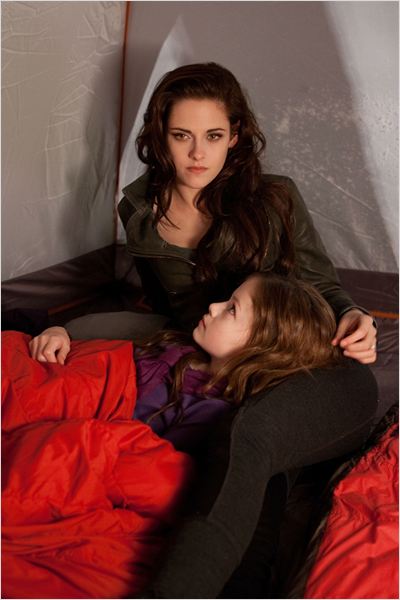 Twilight - Chapitre 5 : Révélation 2e partie : photo Bill Condon, Kristen Stewart, Mackenzie Foy, Stephenie Meyer