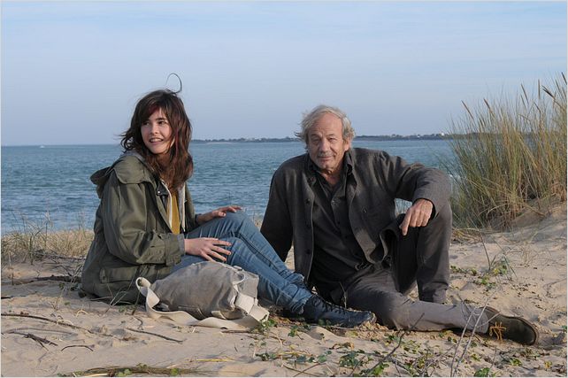 Bienvenue parmi nous : photo Jeanne Lambert, Patrick Chesnais