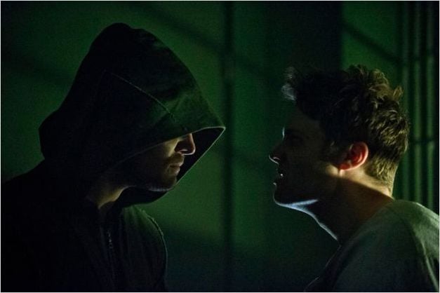 Arrow : photo Seth Gabel, Stephen Amell