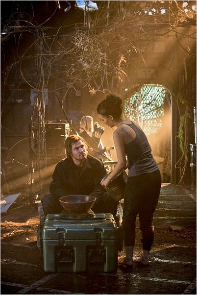 Arrow : photo Celina Jade, Stephen Amell