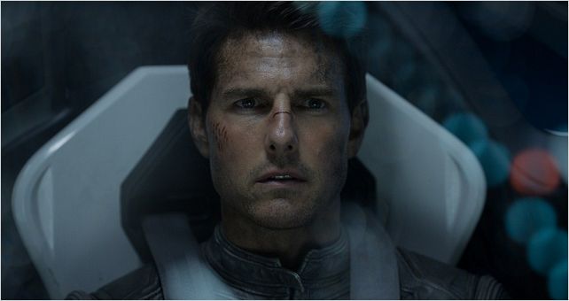 Oblivion : photo Tom Cruise