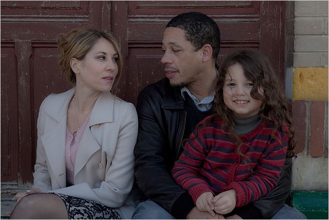 Max : photo Mathilde Seigner, Shana Castera