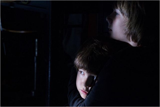 Dark Skies : photo