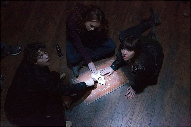 Ouija : Photo Ana Coto, Douglas Smith, Olivia Cooke