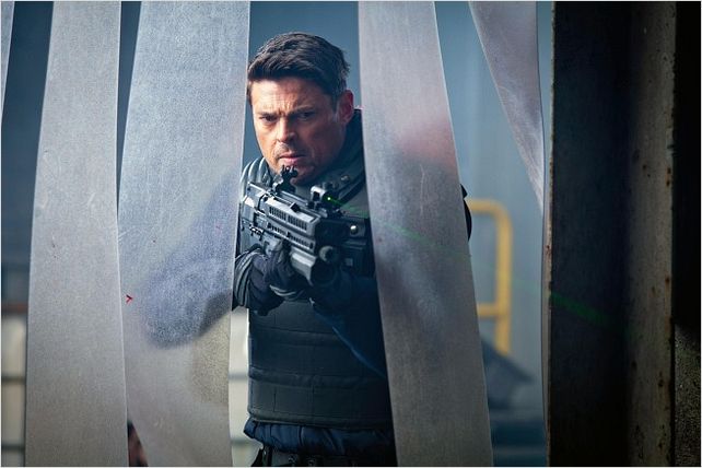 Almost Human : Photo Karl Urban