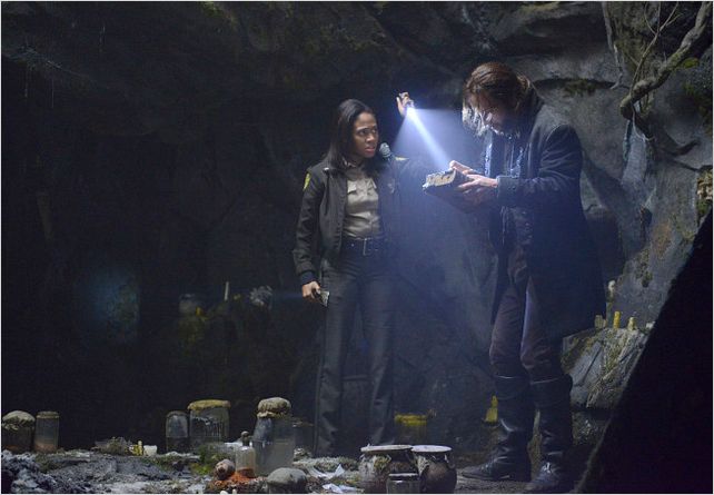 Sleepy Hollow : Photo Nicole Beharie, Tom Mison