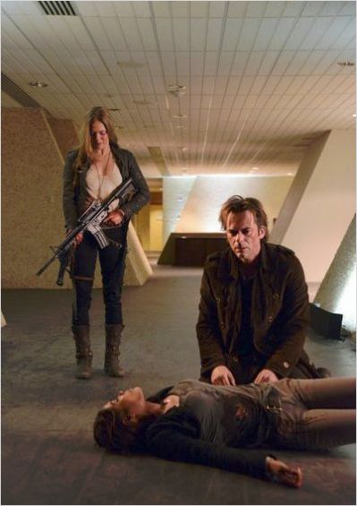 Photo Billy Burke, Daniella Alonso, Tracy Spiridakos