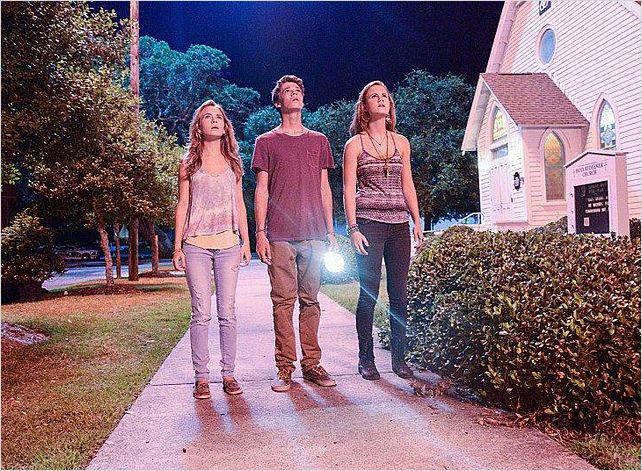 Photo Britt Robertson, Colin Ford, Mackenzie Lintz