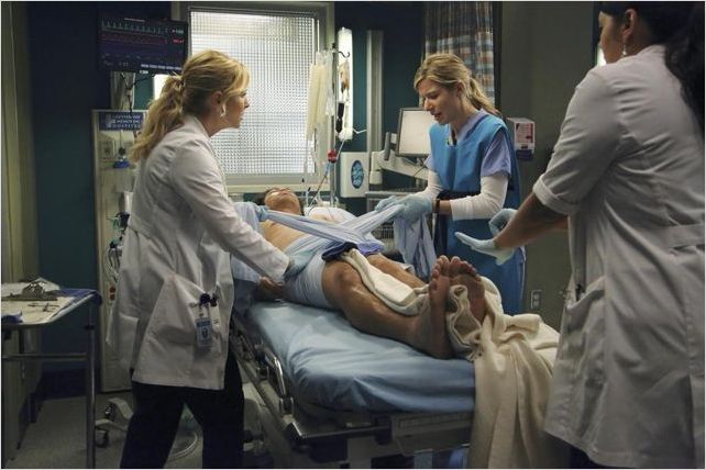 Photo Jessica Capshaw, Sara Ramirez, Tessa Ferrer
