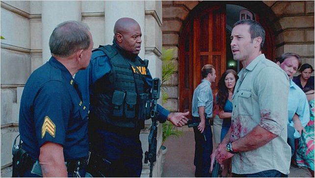Photo Alex O’Loughlin, Chi McBride