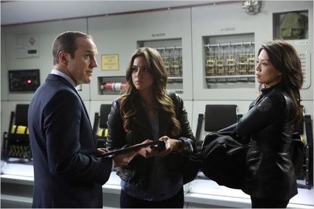 Photo Chloe Bennet, Clark Gregg, Ming-Na Wen