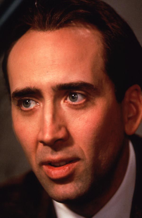 http://images.allocine.fr/r_760_x/medias/04/31/01/043101_ph4.jpg