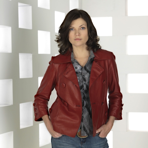 Nicole De Boer - Gallery Photo