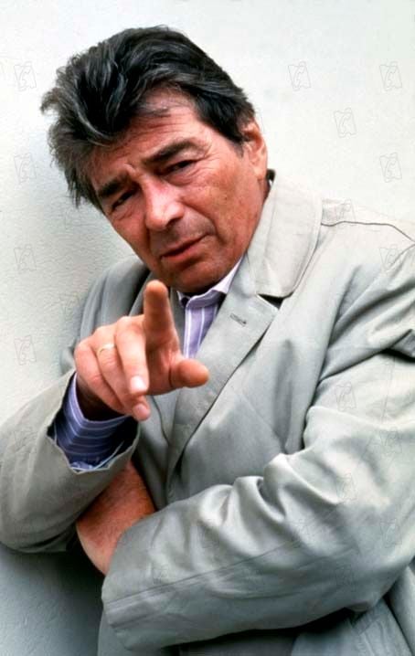 http://images.allocine.fr/r_760_x/medias/nmedia/18/66/08/33/18909885.jpg