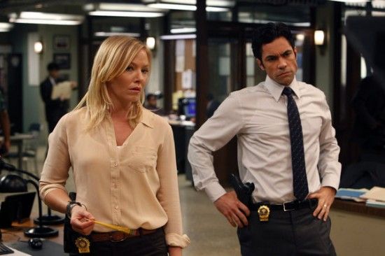 Kelli Giddish  Danny Pino : Photo de ses sries TV (4 sur