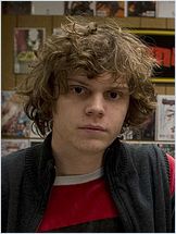 Evan Peters