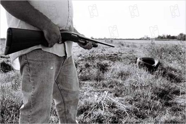 http://images.allocine.fr/b_1_d6d6d6/medias/nmedia/18/64/48/87/18964493.jpg