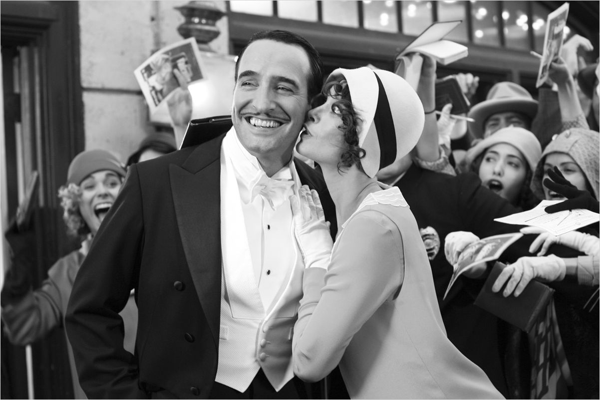 http://images.allocine.fr/b_1_d6d6d6/medias/nmedia/18/83/95/46/19733674.jpg