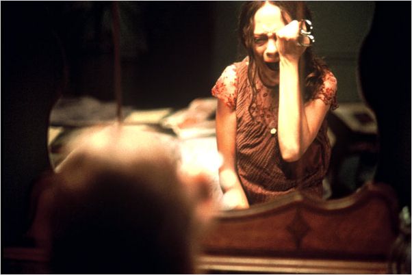 May : photo Angela Bettis