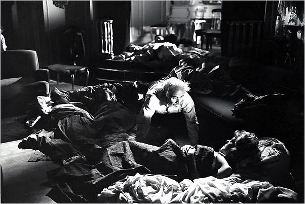 L'Ange exterminateur : photo Luis Buñuel