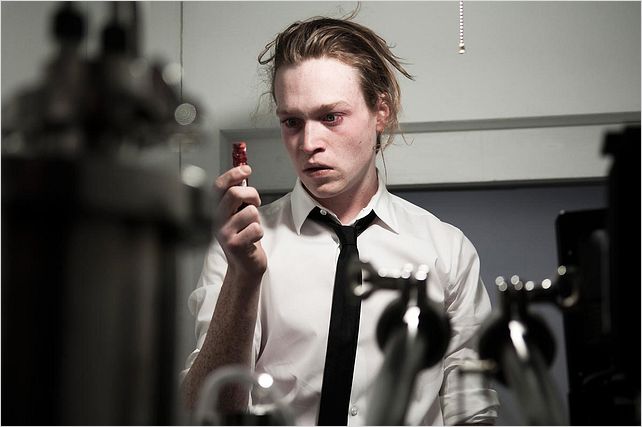 Antiviral : photo Caleb Landry Jones